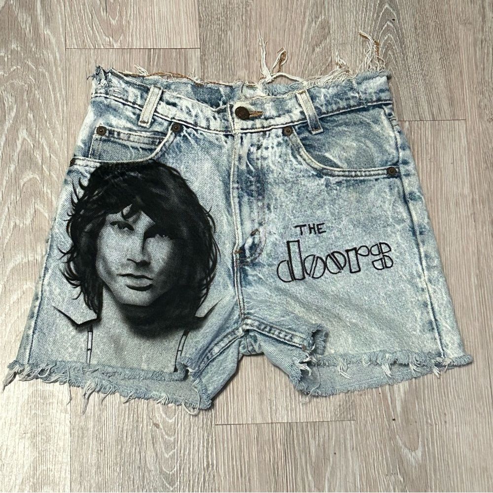 Levi's Doors Vintage Orange Tag 80s 512 High Rise Light Blue Denim 3” Shorts 27